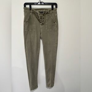 American Eagle size 8 regular Green Jeans